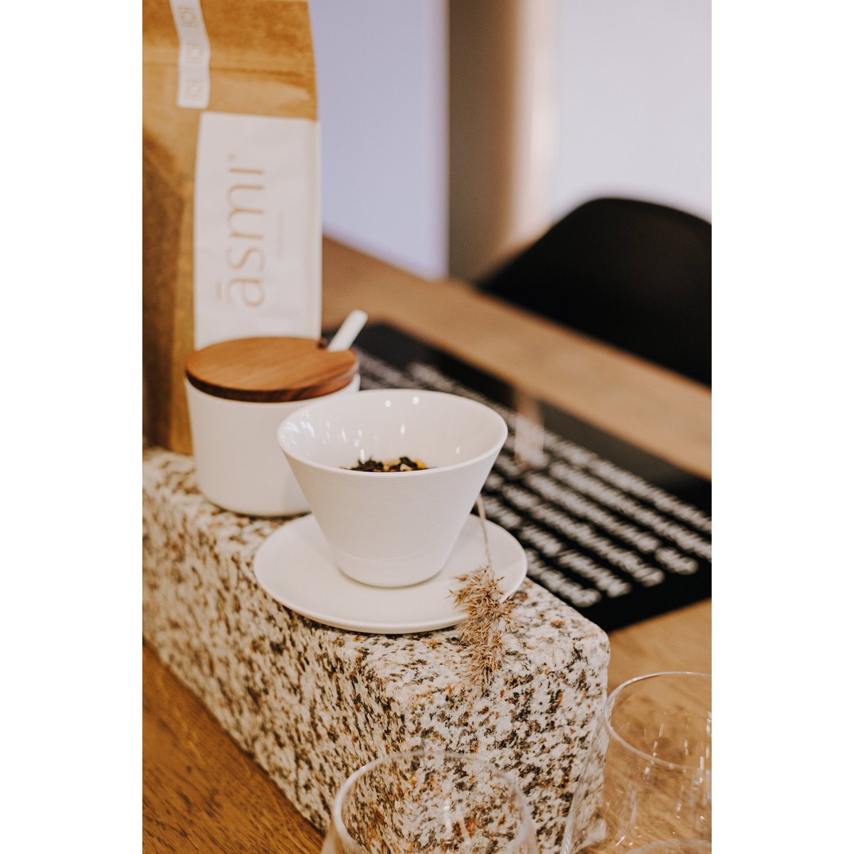 Tulā Teetasse mit Untertasse