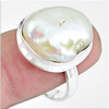 „Beruhigender und spiritueller“ Ring aus Perle und 925er Silber